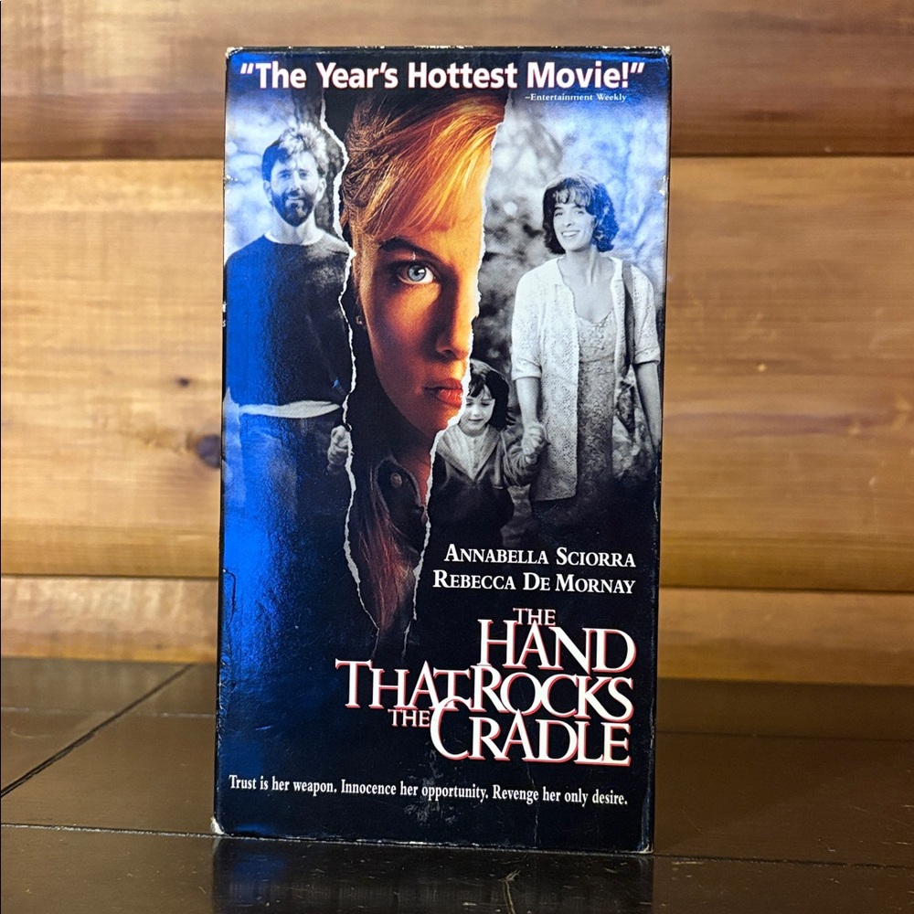 1992 The Hand That Rocks the Cradle, Hollywood Pictures